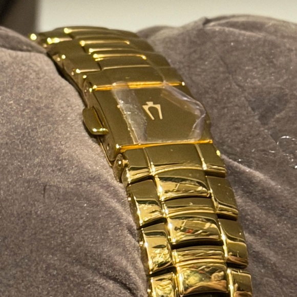 NWT Authentic Bulova Crystal and Gold Watch- never worn, beautiful in box 🎄🎄 - Picture 3 of 15